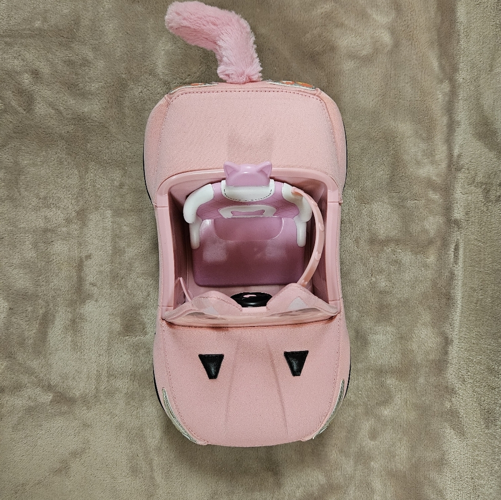 Na Na Na Surprise Soft Plush Convertible Kitty Car & Na Na Na Britney Sparkles - Picture 6 of 12